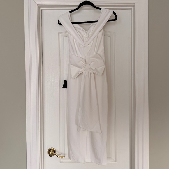NWT LULUS Cordially Invited White Off-the-Shoulder Bow Back Midi Dress | Size XS - Picture 5 of 7